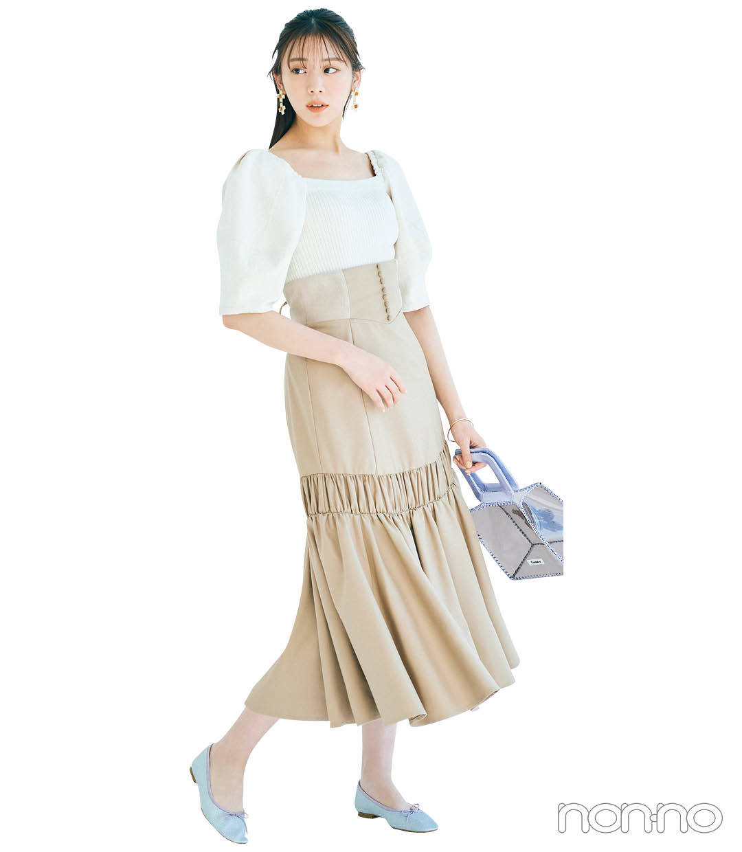 スタイルアップ効果てきめん 韓国でも人気のコルセットウエスト 22年トレンドまとめ Non No Web ファッション 美容 モデル情報を毎日お届け