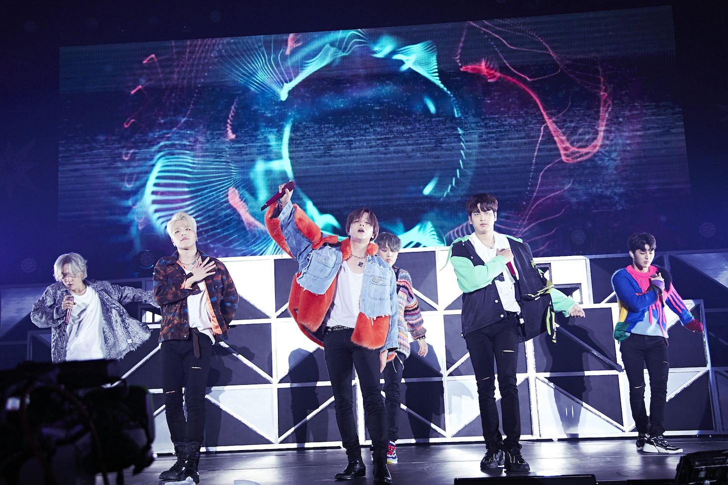 年の瀬を盛り上げる、"iKON YEAR END LIVE 2019 "!_1_4