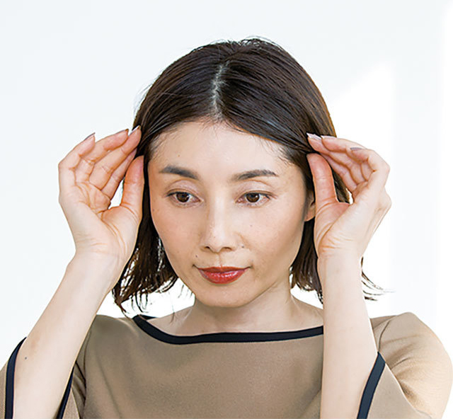 センターパートのヘアアレンジ術2