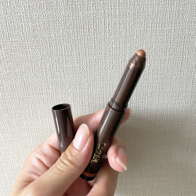 クリームオンフィットアイシャドウクリームオンフィットアイシャドウ