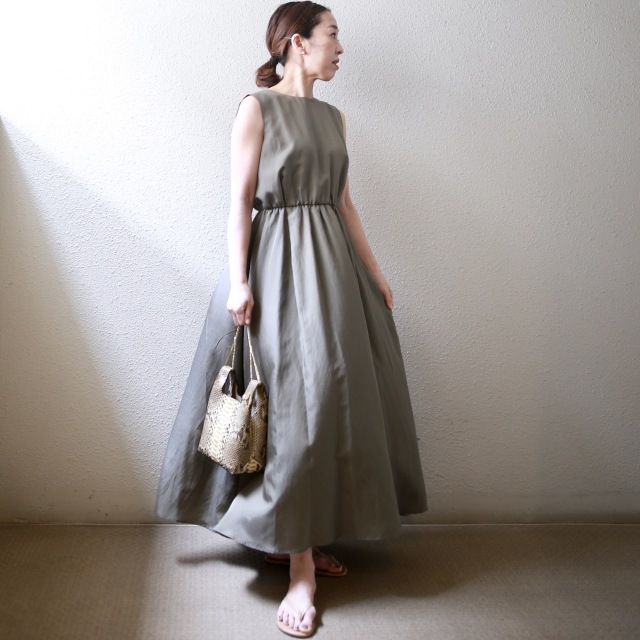 Theory Luxeのコラボワンピがステキなワケ ファッション誌marisol マリソル Online 40代をもっとキレイに 女っぷり上々