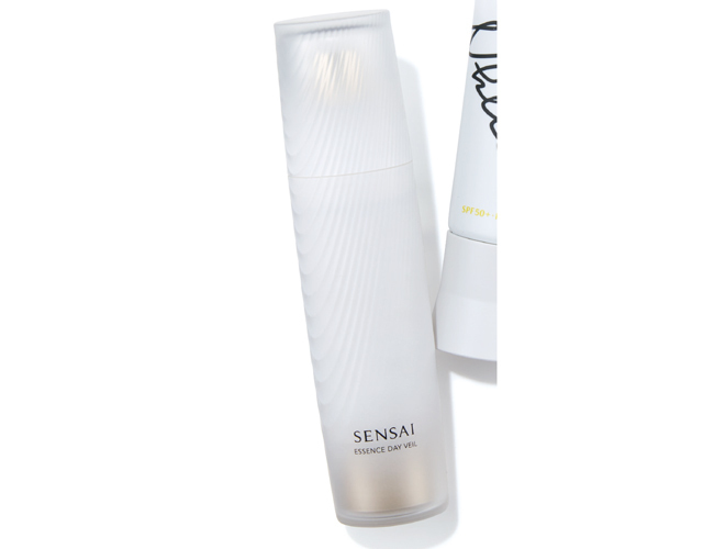 センサイ エッセンスデイヴェール 40ml ¥16,500/カネボウ化粧品