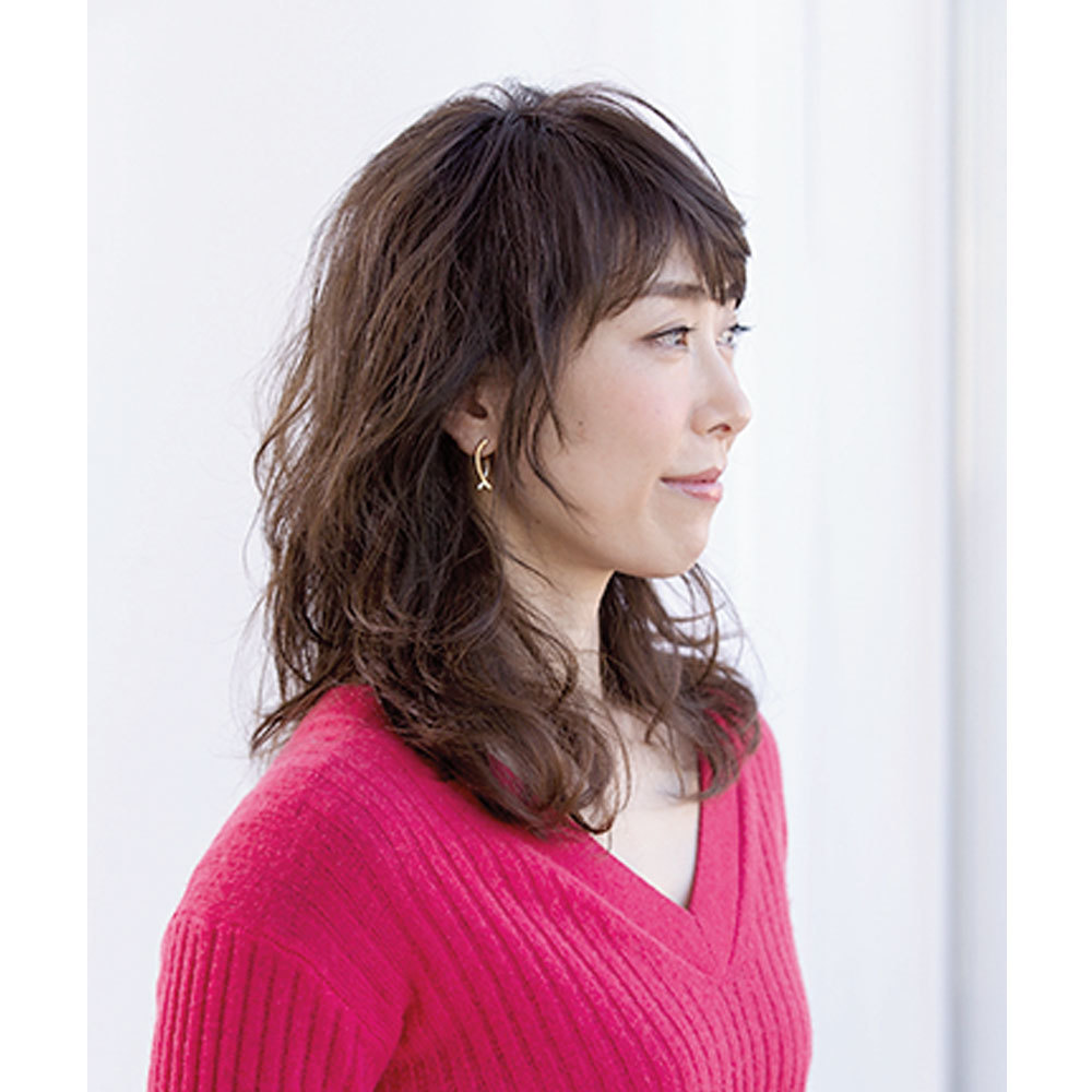 横から見た人気ロングヘアスタイル1位の髪型