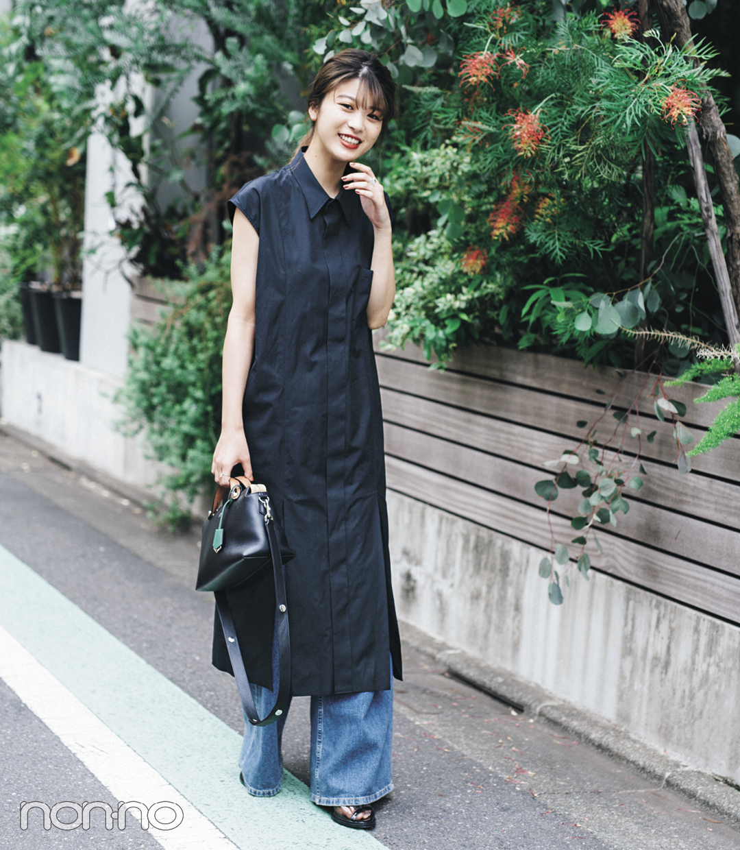 馬場ふみかの私物が見たい♡ フェンディのバッグの中身を大公開!_1_3