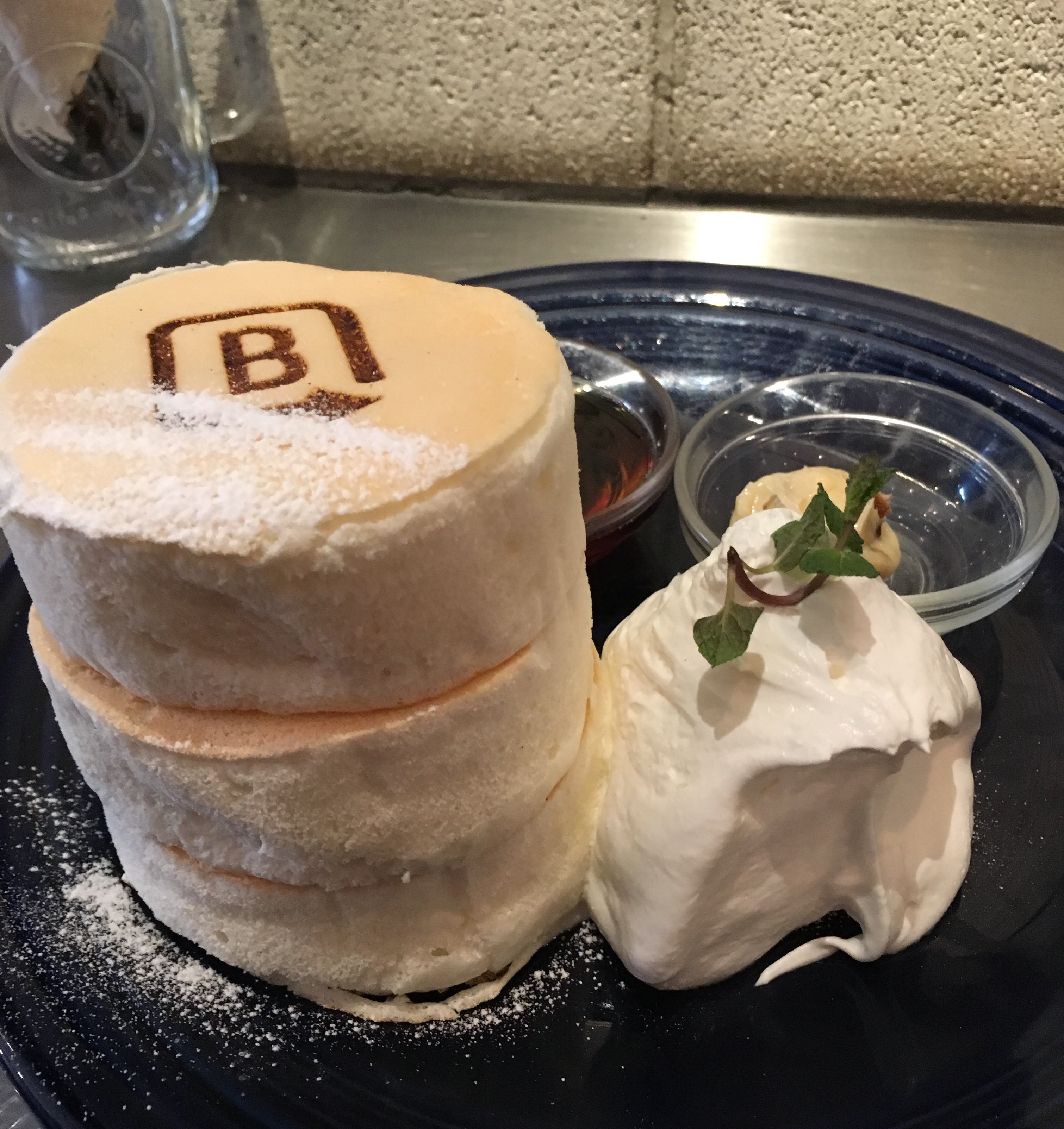 ふわふわなホワイトスフレパンケーキ Non No Web ファッション 美容 モデル情報を毎日お届け