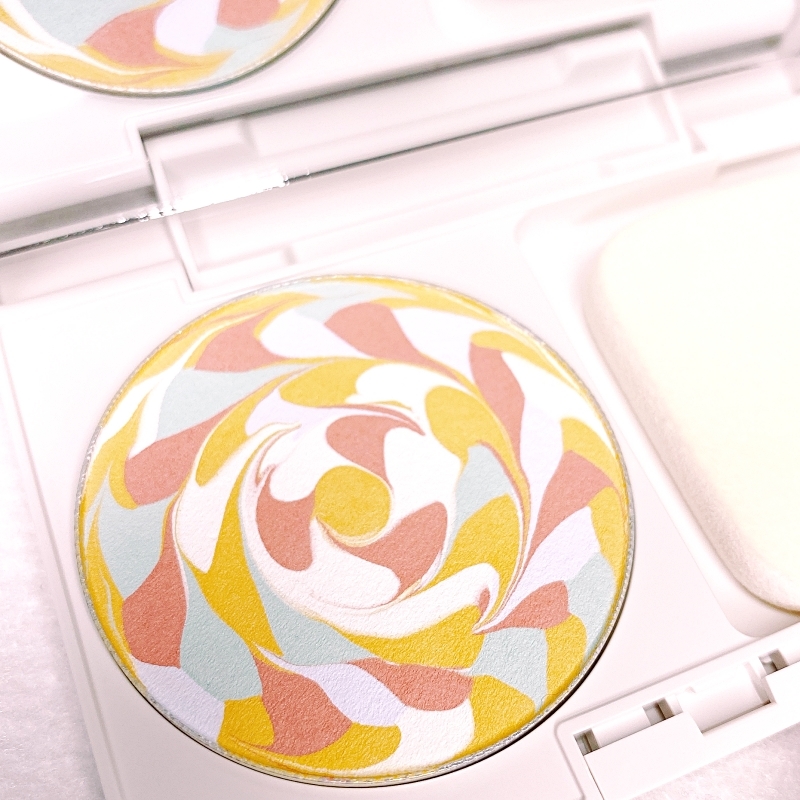 POLAのディエムクルールのファンデーションのアップ