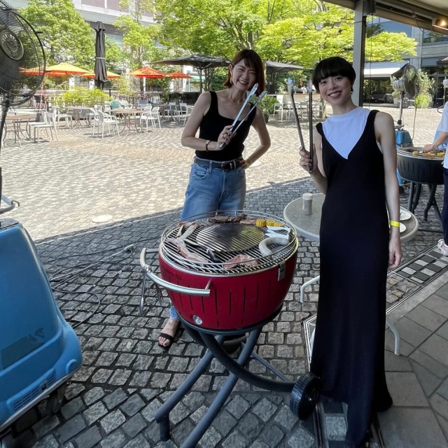 おなじみ美女組メンバーと夏の風が気持ち良いリバーサイドでテラスランチ_1_4
