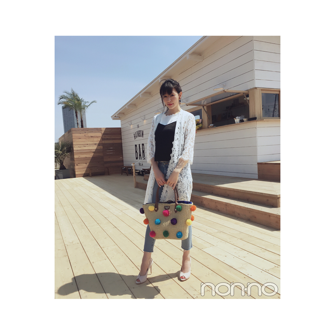 毎日コーデ★岡本杏理の夏カゴバッグはキレイ色ポンポン♫_1_1