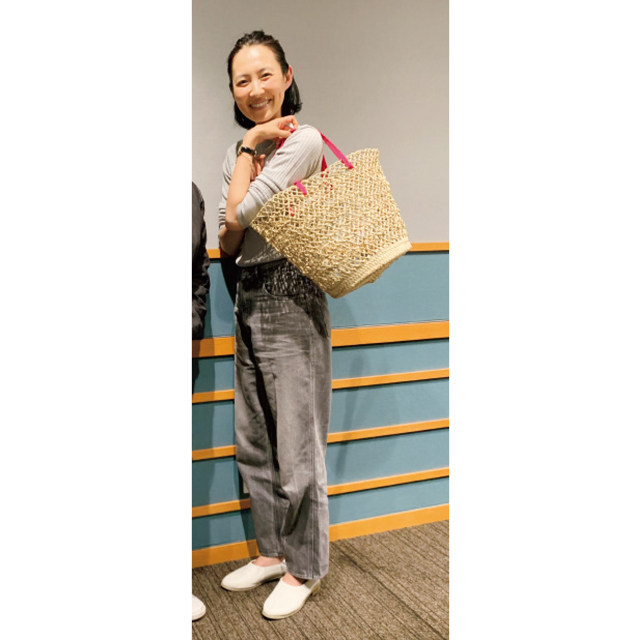 Golden Gooseのデニムコーデの浜島直子さん