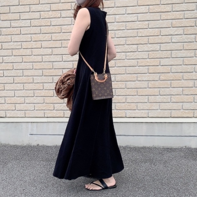 New この夏のブラックワンピ ファッション誌marisol マリソル Online 40代をもっとキレイに 女っぷり上々