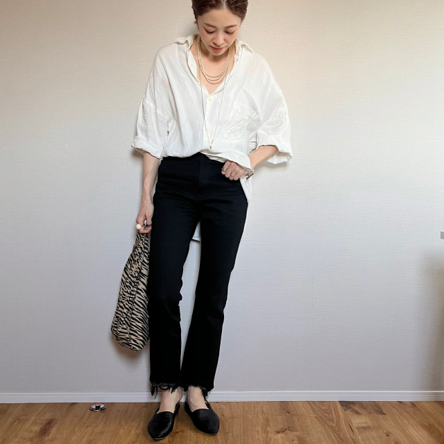 Marisolで追加購入坪田あさみさんとデニムブランド"woadblue"とのコラボ「ブーティデニム黒」 | ファッション誌Marisol(マリソル) 40代をもっとキレイに。女っぷり上々! Marisolで追加購入坪田あさみさんとデニムブランド"woadblue"とのコラボ「ブーティデニム黒」 | ファッション誌Marisol(マリソル) 40代をもっとキレイに。女っぷり上々!