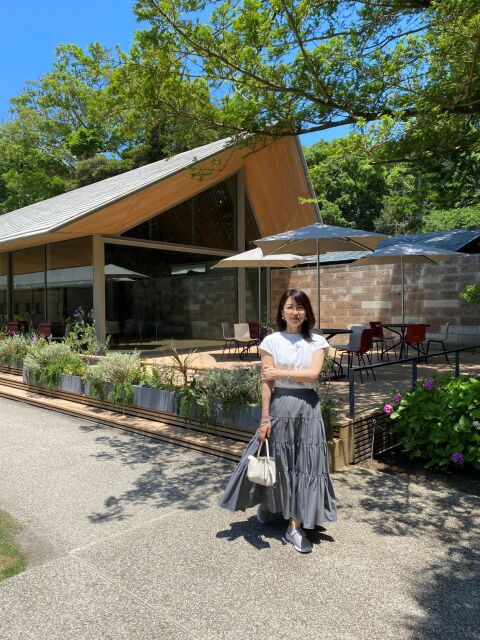 【40代スニーカーコーデ】鎌倉散策はきれいめカジュアルスタイルで!_1_1