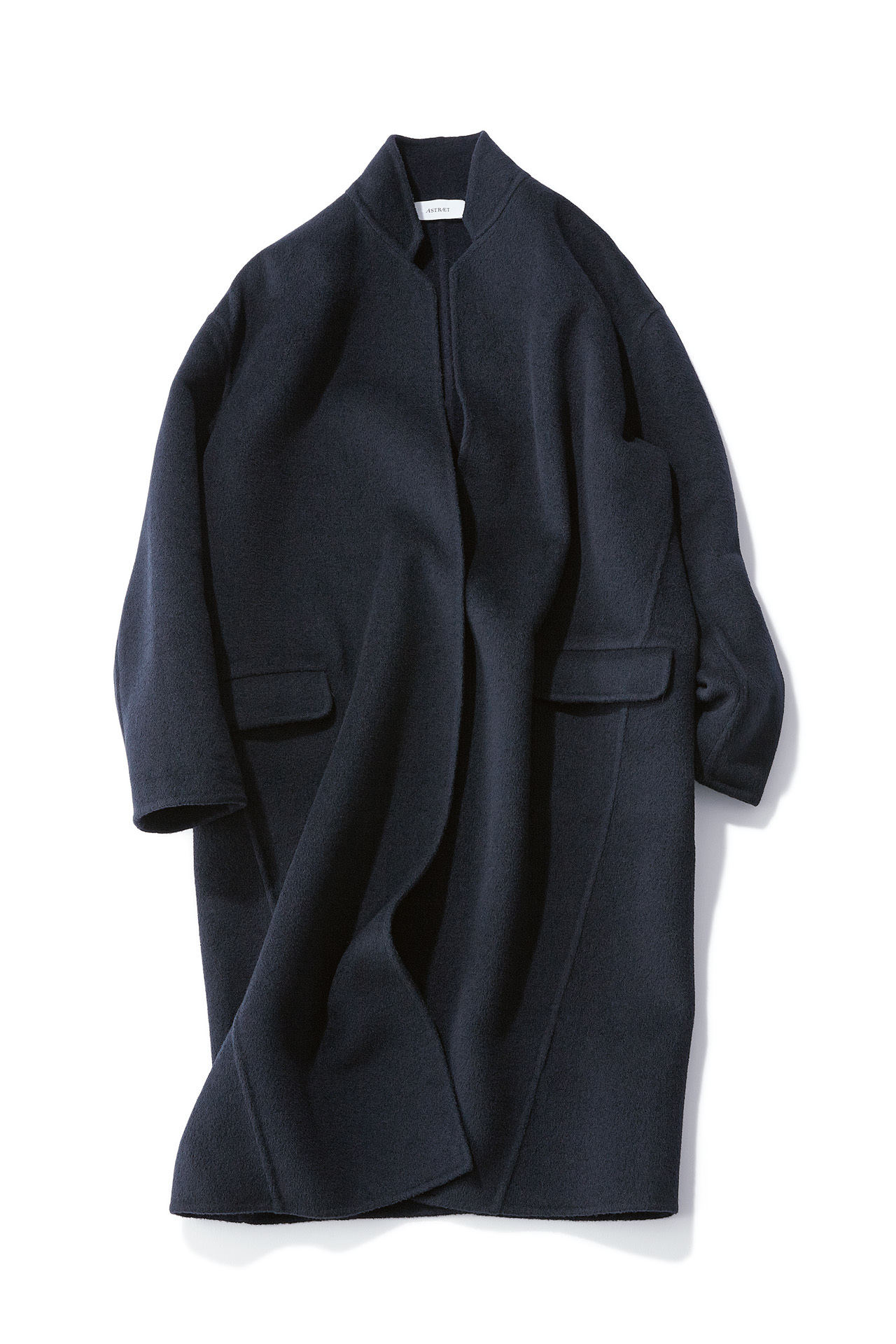この秋、富岡佳子が買い足した私服とは? 五選_1_1
