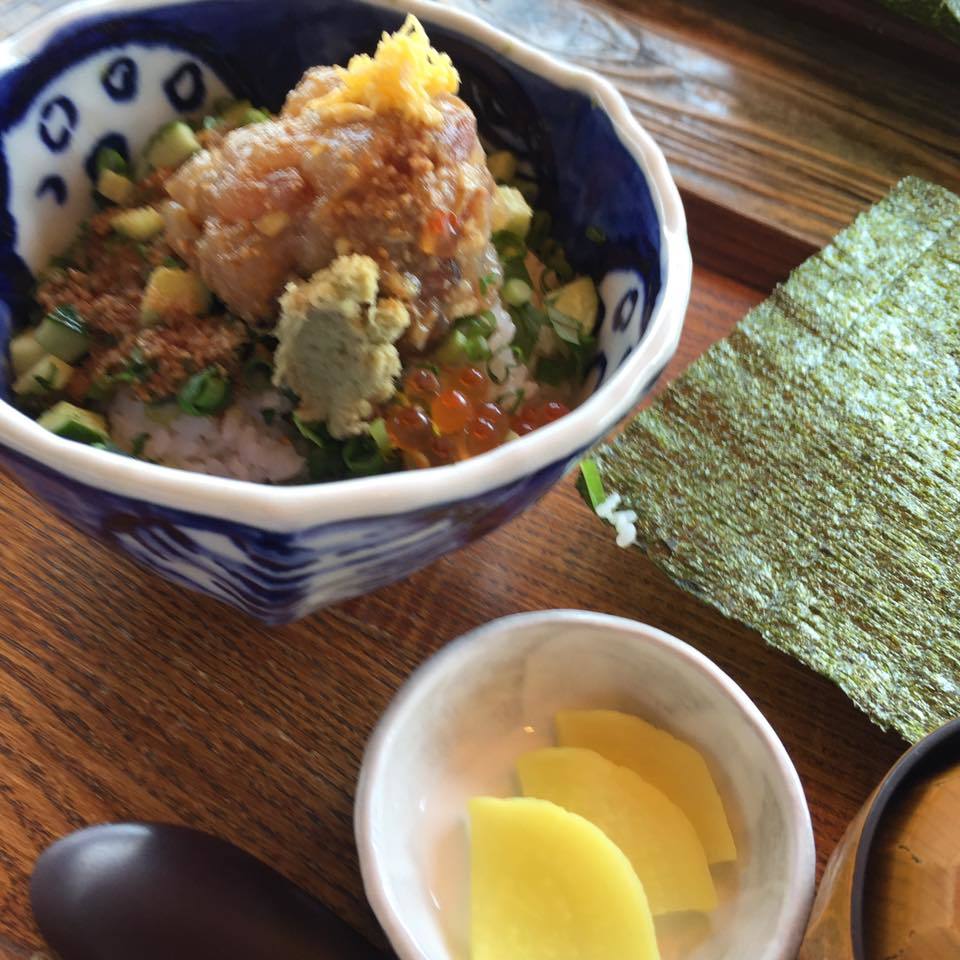 江の島「小屋」のまかない丼_1_4