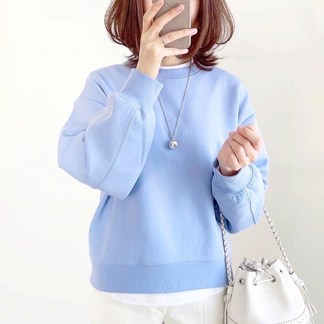 GU ダブルフェイスプルオーバー 1,990円 + 税 BLUE