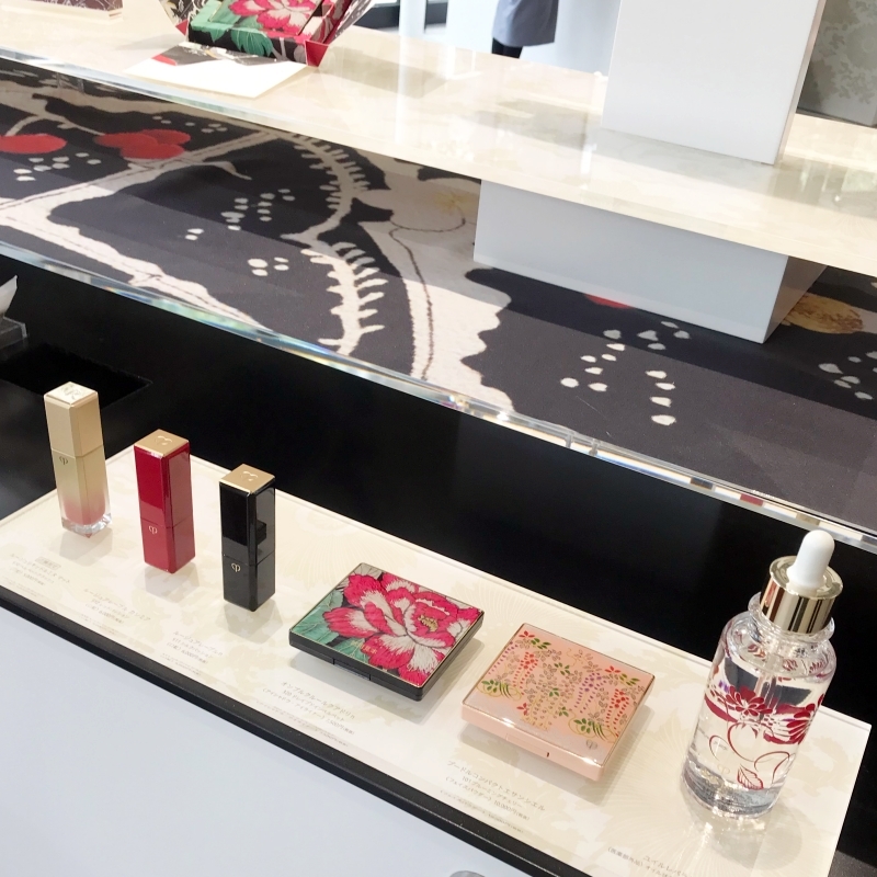 クレドポーのホリデーコレクション、KIMONO DREAMのパッケージ