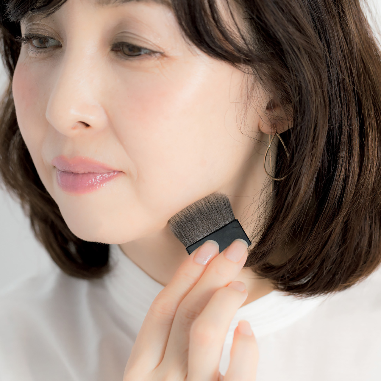 新しい 50 代 髪型 二 重 あご ガサタメガ