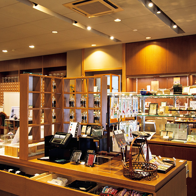 山田松香木店