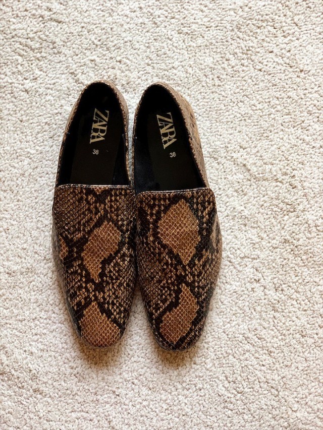 ZARA フラットローファーシューズ(スネークグリーン)4,990JPY