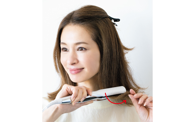 ヘアアイロンだとさらに簡単!