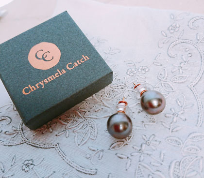 ピアスを片方無くした 泣 の悲劇をなくす 画期的なピアスキャッチあります ファッション誌marisol マリソル Online 40代をもっとキレイに 女っぷり上々