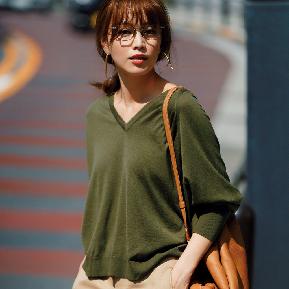 シンプルだけど素敵 な配色は カーキ ベーシックカラー ファッション誌marisol マリソル 40代をもっとキレイに 女っぷり上々