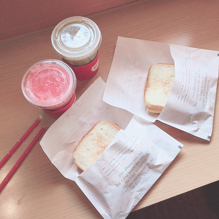 スタンダードのIssacトースト🍞とスムージー