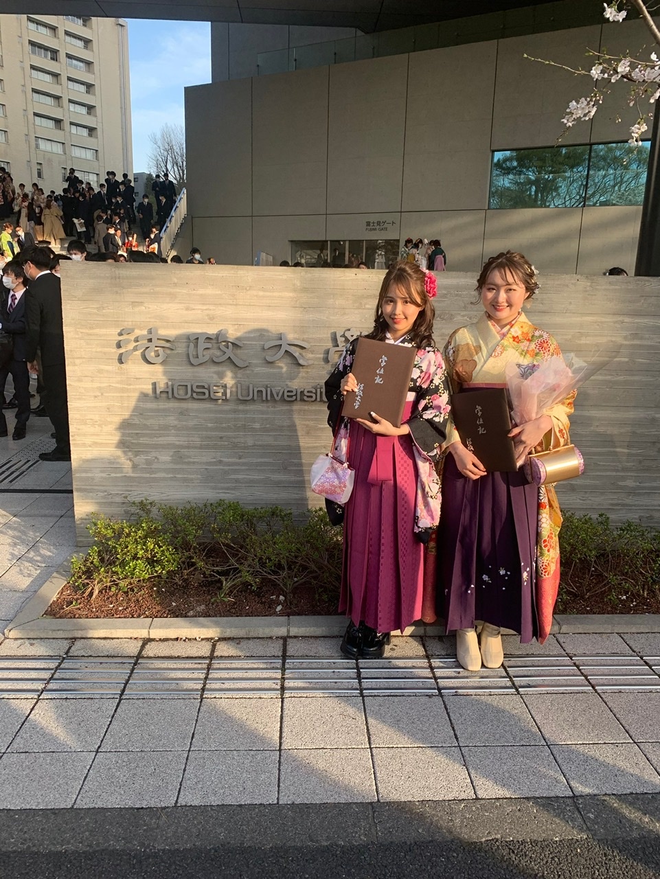 大学に行って思い出の場所で撮影する余裕もありました