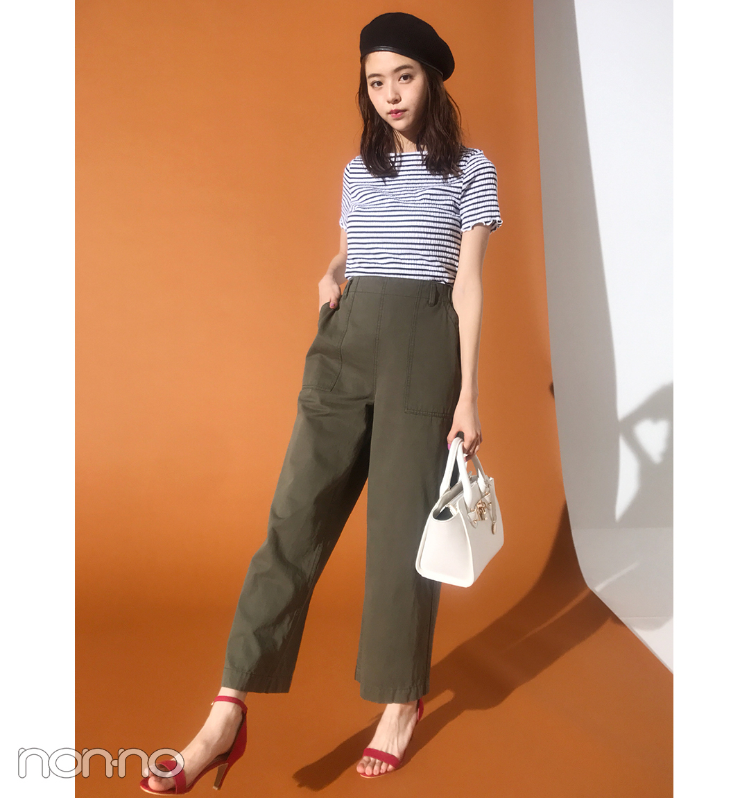 鈴木優華はキレイ色サンダルをチノパンで大人に♡【毎日コーデ】_1_1