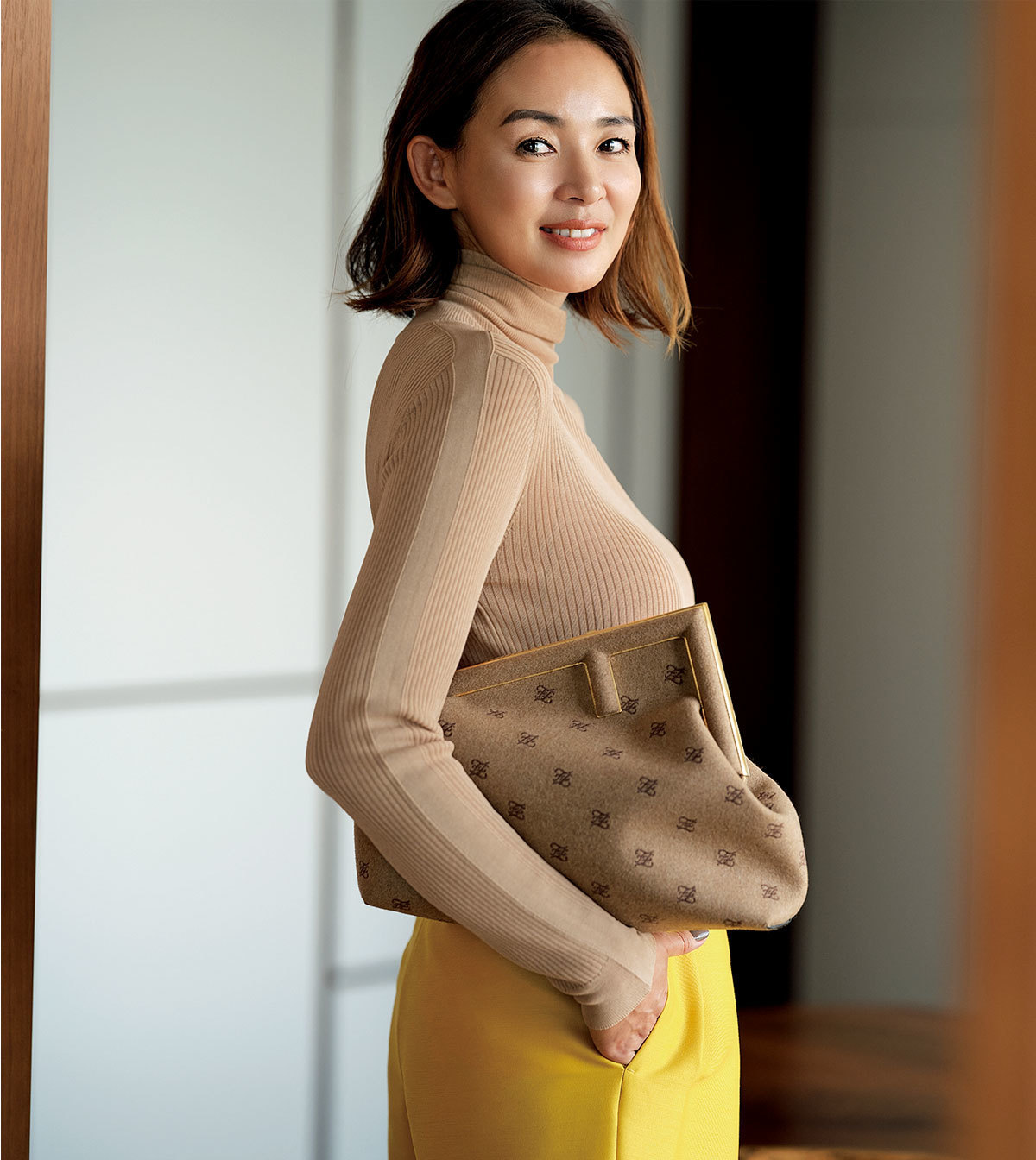 ■FENDI フェンディ ファースト