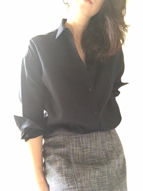 ネイビーでオフィスコーデ 香港キャリア編 ファッション誌marisol マリソル 40代をもっとキレイに 女っぷり上々