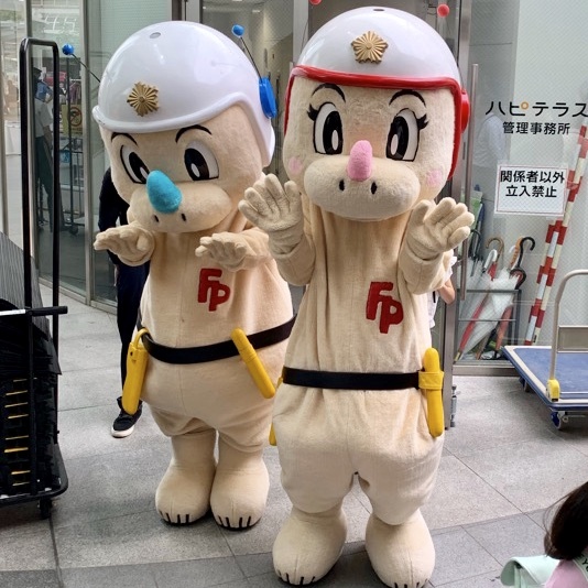 福井県警のキャラクターも恐竜なのだ。