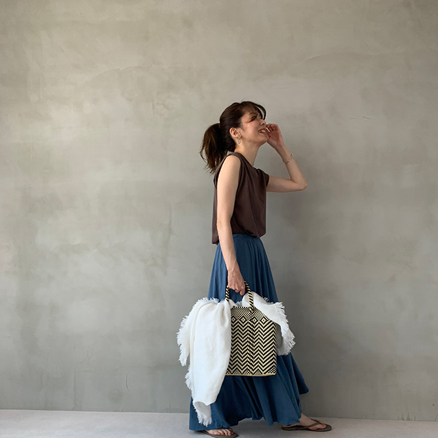 夏のブラウンで品よくこなれる! 大人のプチプラ高見えも叶えるブラウンコーデまとめ|40代ファッション_1_13