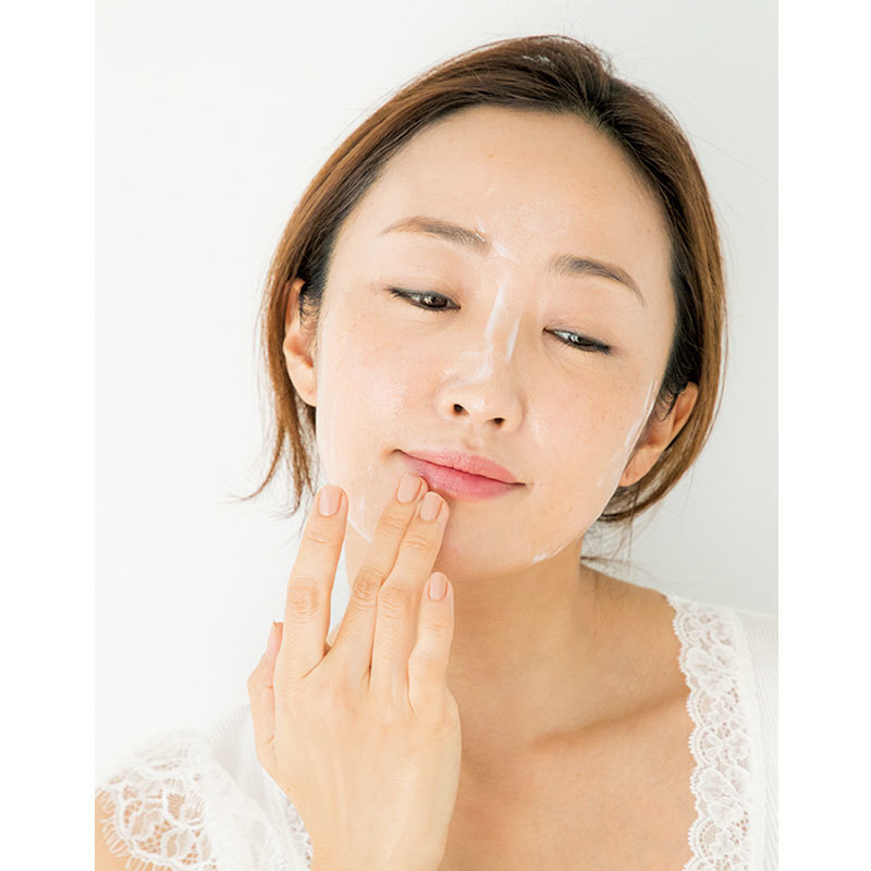“しっとり”“吸いつく”肌のことならこの人に聞け! 神崎恵・冬でも極上“うる・しと”肌の作り方_1_7