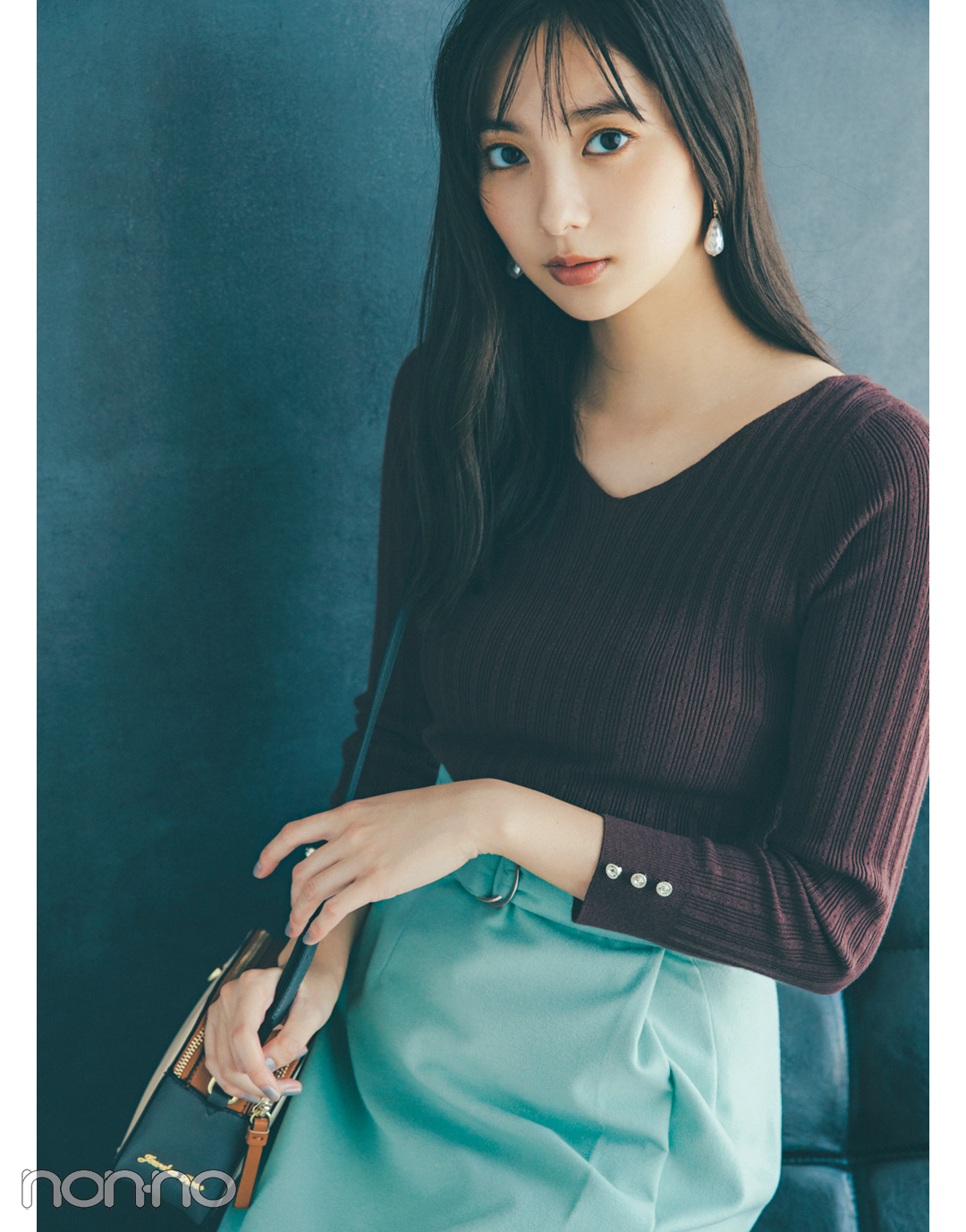 2019秋冬トレンド★ Vネックニットで女度がグッと上がるってウワサ!_1_2