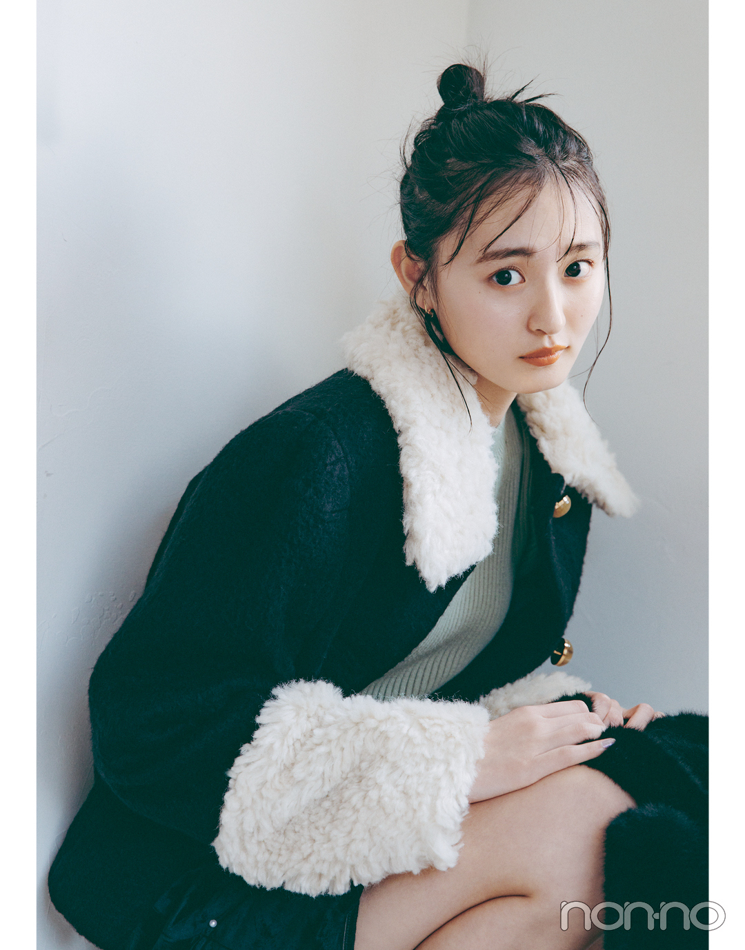 遠藤さくらSweet BLACK♡ 淡い甘めカラーを黒で引き締めて_1_2