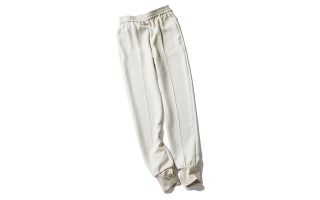 パンツ¥28,600(コキュカ)/ザ ストア バイシー 代官山店