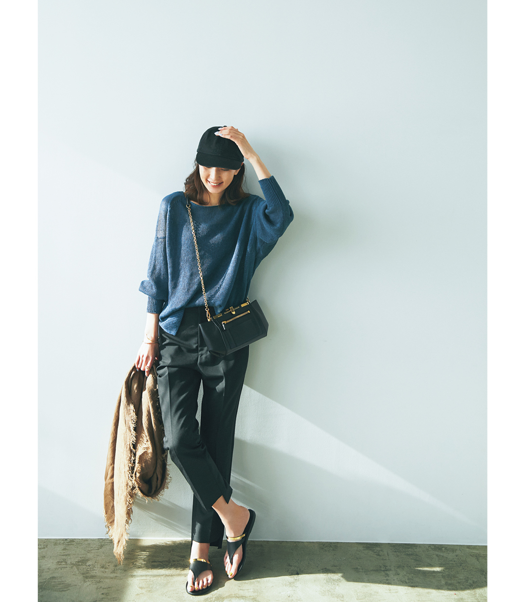 大人の色気 を感じるアイテムを カジュアル派磯部安伽 きれいめ派三尋木奈保 2大エディター スペシャルコラボ カオス編 ファッション誌marisol マリソル 40代をもっとキレイに 女っぷり上々