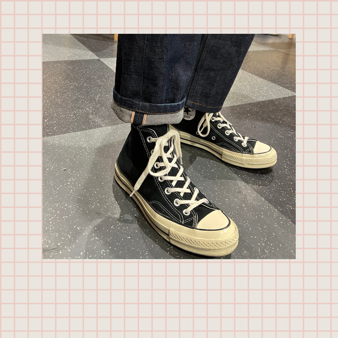 赤耳付きで、裾を折り返してはいても可愛い。僕は丈を短めに切っていて、ブーツやハイカットに合わせてはくことが多いかな