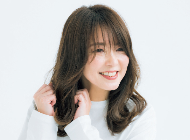 毛先からフォームをもみ込む