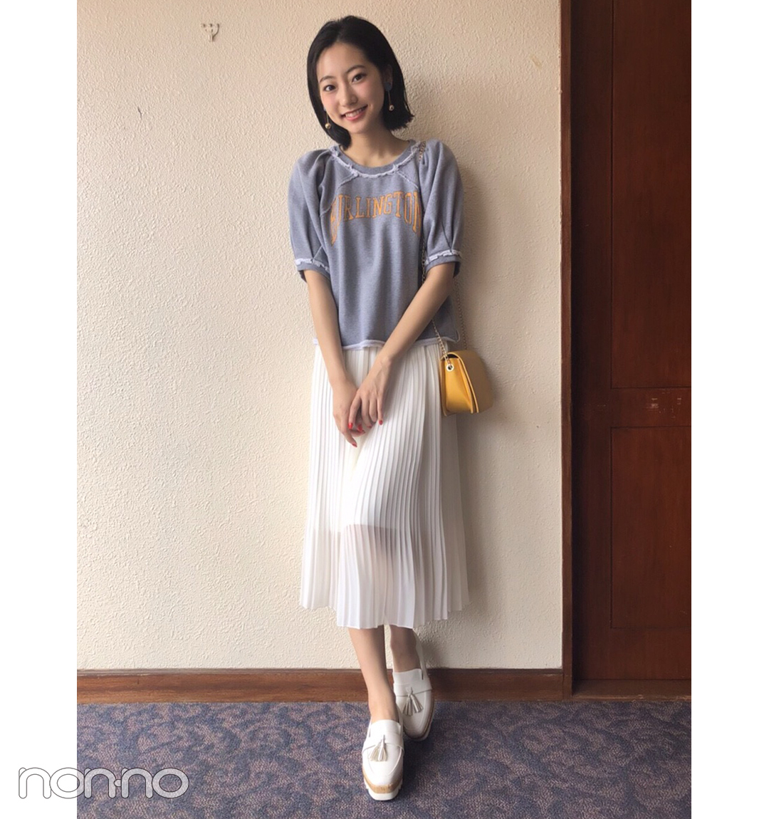 武田玲奈はロゴスウェットをスカートでちょい甘に♡【毎日コーデ】_1_1