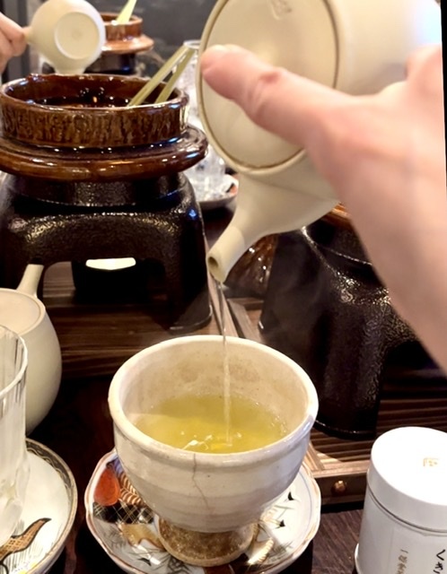 お茶を淹れる