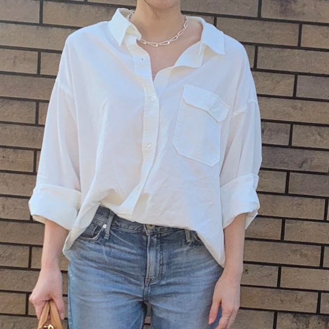 この春のHIT服「シャツ」をアラフォーはこう着る!最旬シャツコーデまとめ|40代ファッション_1_24