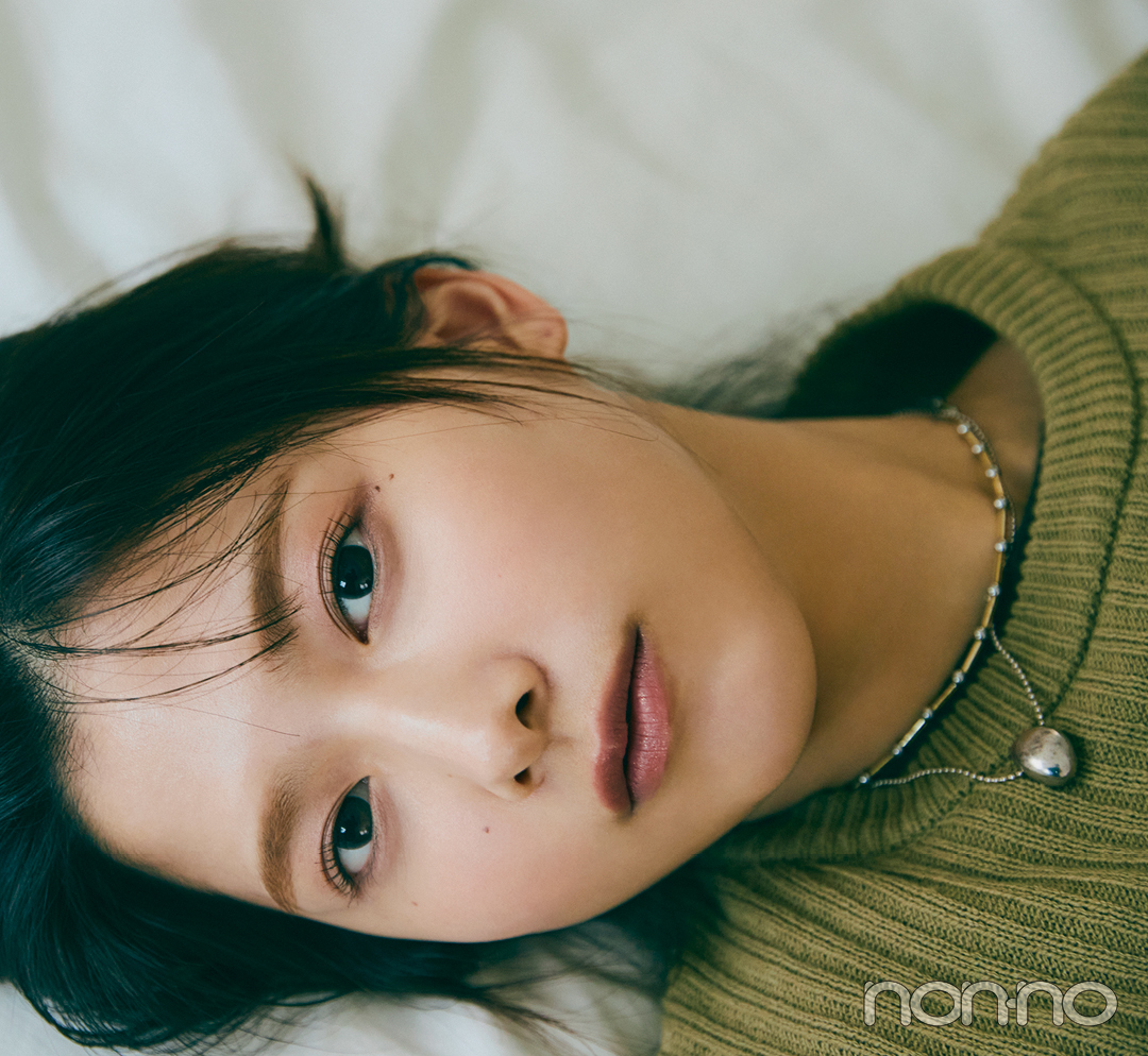 視線くぎ付け♡ 女っぽアクセで小顔を狙え!【渡邉理佐のコモノデコガオ②】_1_4