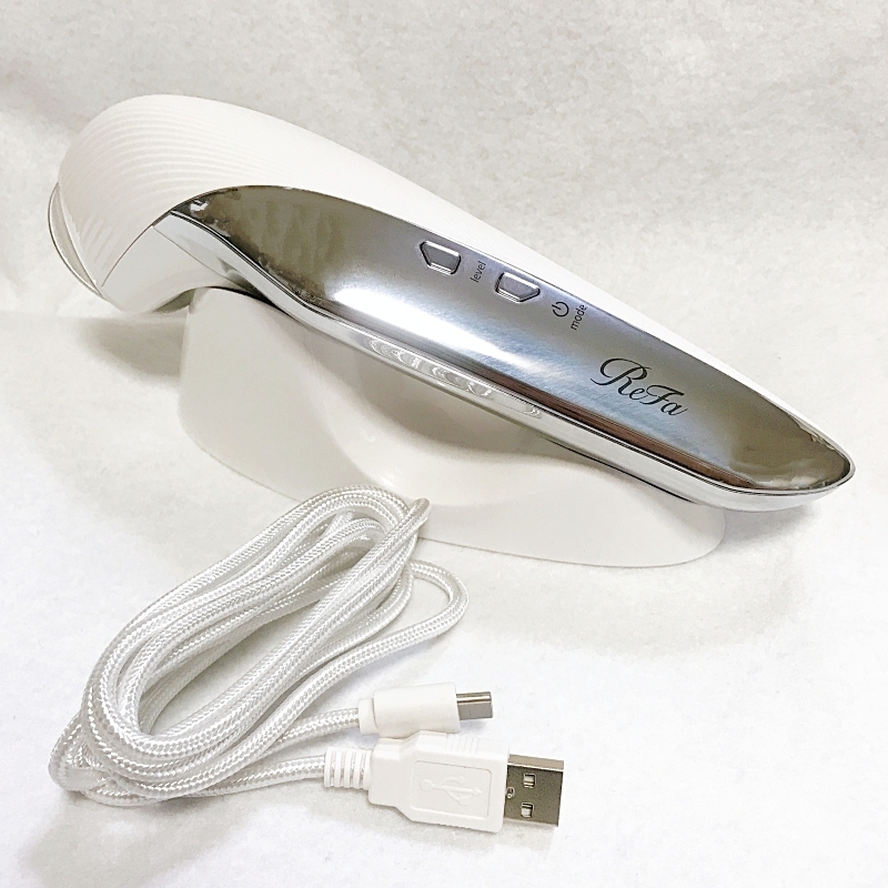 ReFaの美顔器はUSB充電ができる
