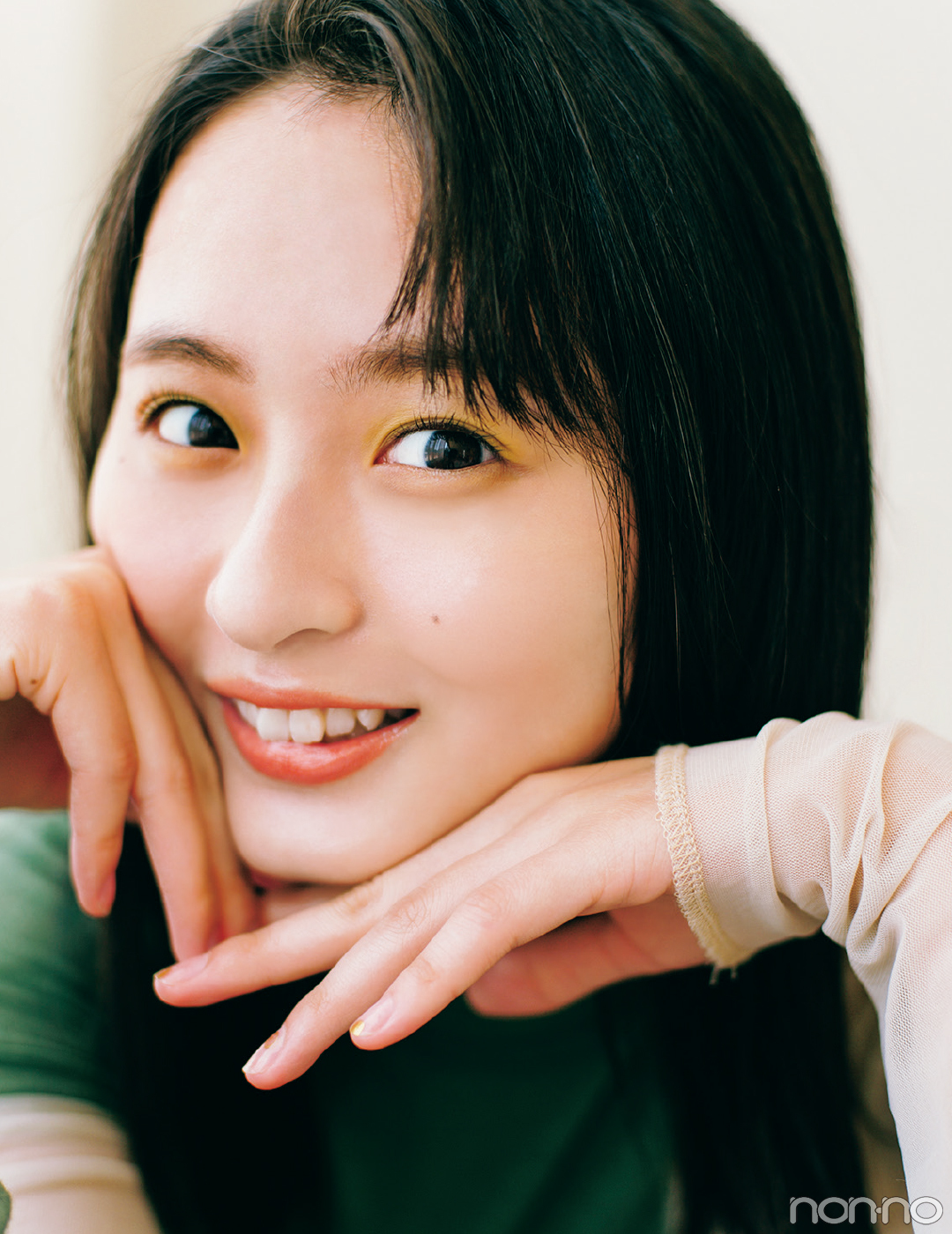 遠藤さくらが新色コスメをお見立て♡ 効かせ色は「優しげグリーン」_1_2