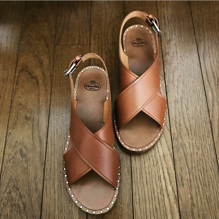 気がつけばすっかり虜。church’sのサンダルはシンプルだけど技ありです!_1_1
