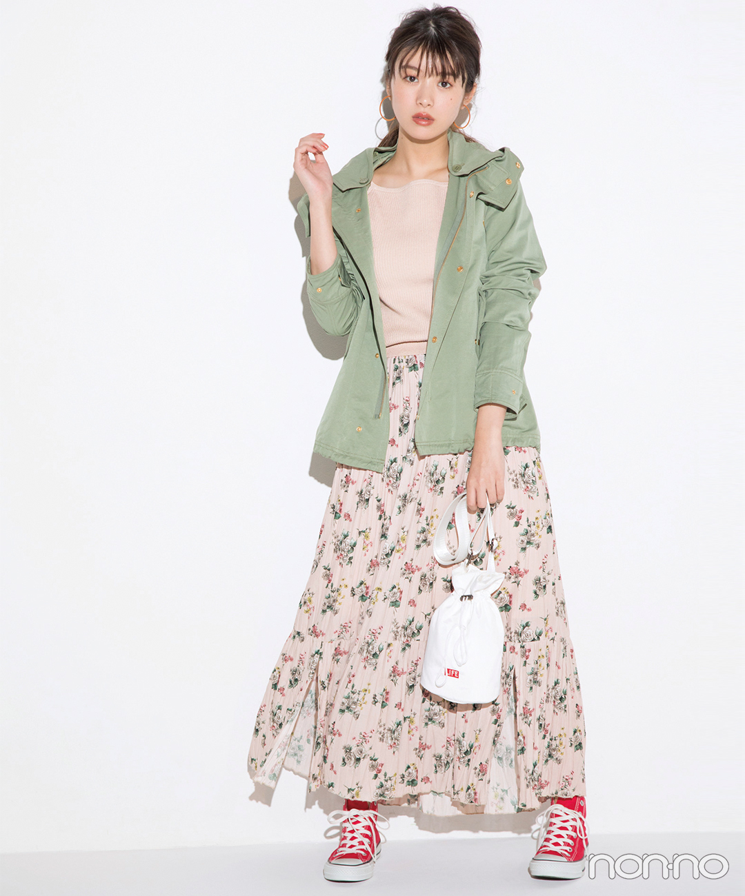 馬場ふみかはドッキングワンピを辛口ジャケットでクールにシフト 毎日コーデ Happy Plus One ハピプラワン