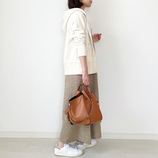 ドレステリアの名品 吊裏毛パーカー Tomomiyuコーデ ファッション誌marisol マリソル 40代をもっとキレイに 女っぷり上々