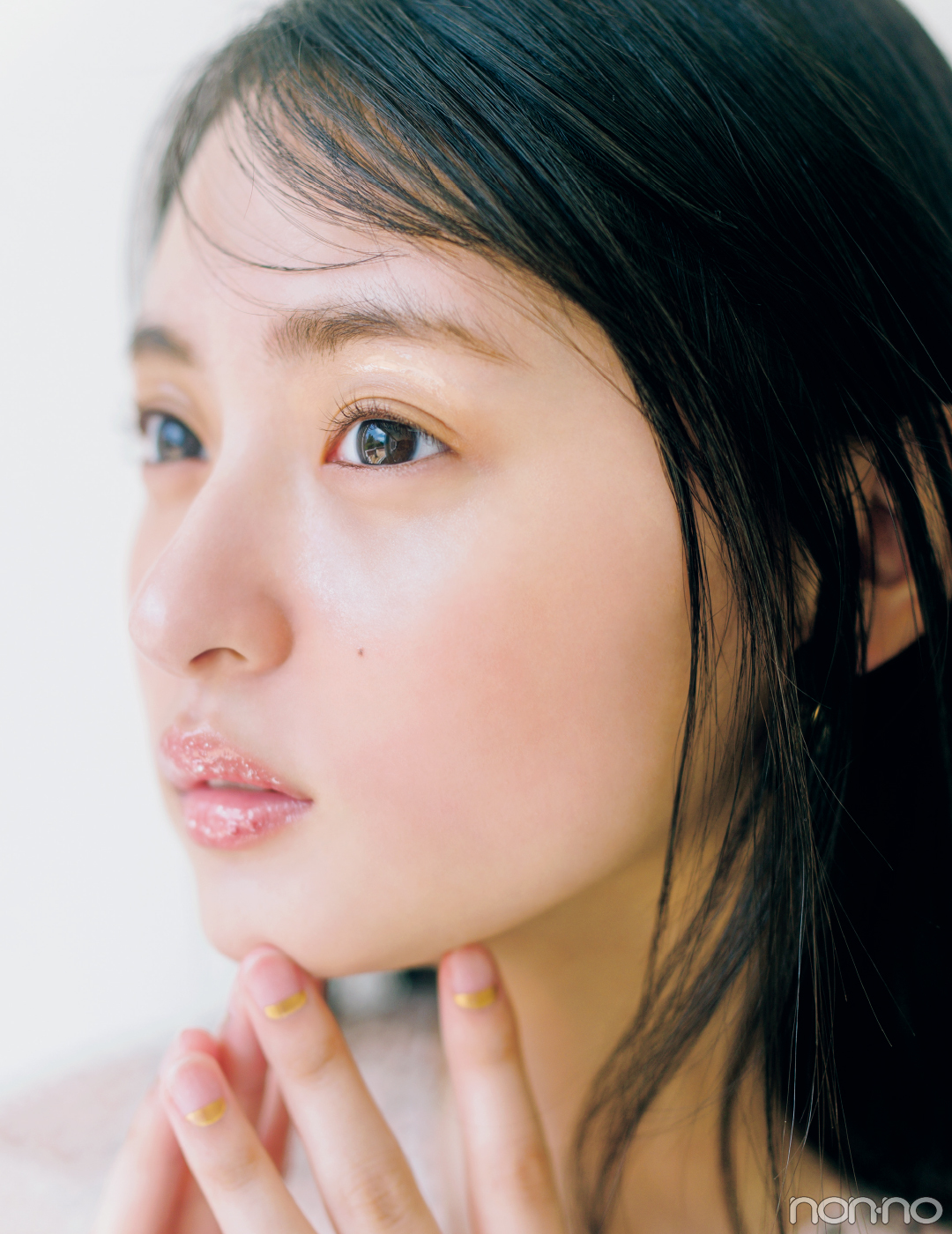 遠藤さくらが新色コスメをお見立て♡ 秋は「ちゅるツヤ」をレイヤード_1_2